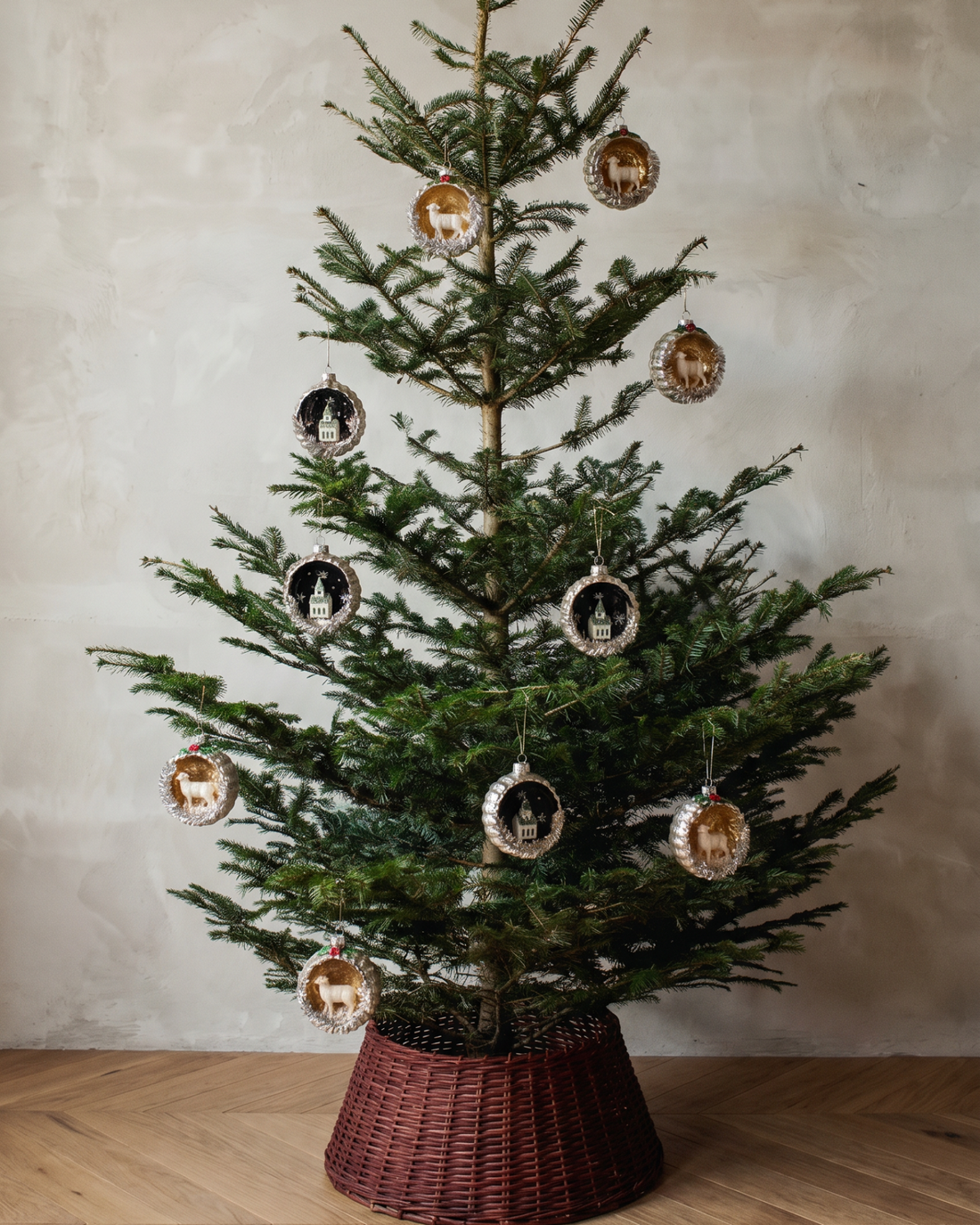 2026 Gift Guide: Gifts Under $25 for Christmas People