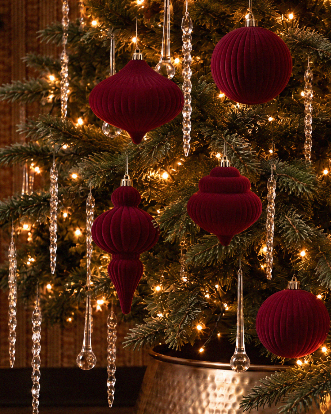 The Burgundy Shatterproof Bauble Set