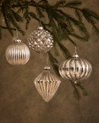 The Champagne Glass Bauble Set