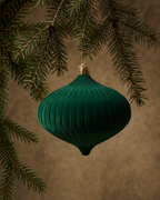 The Green Shatterproof Bauble Set