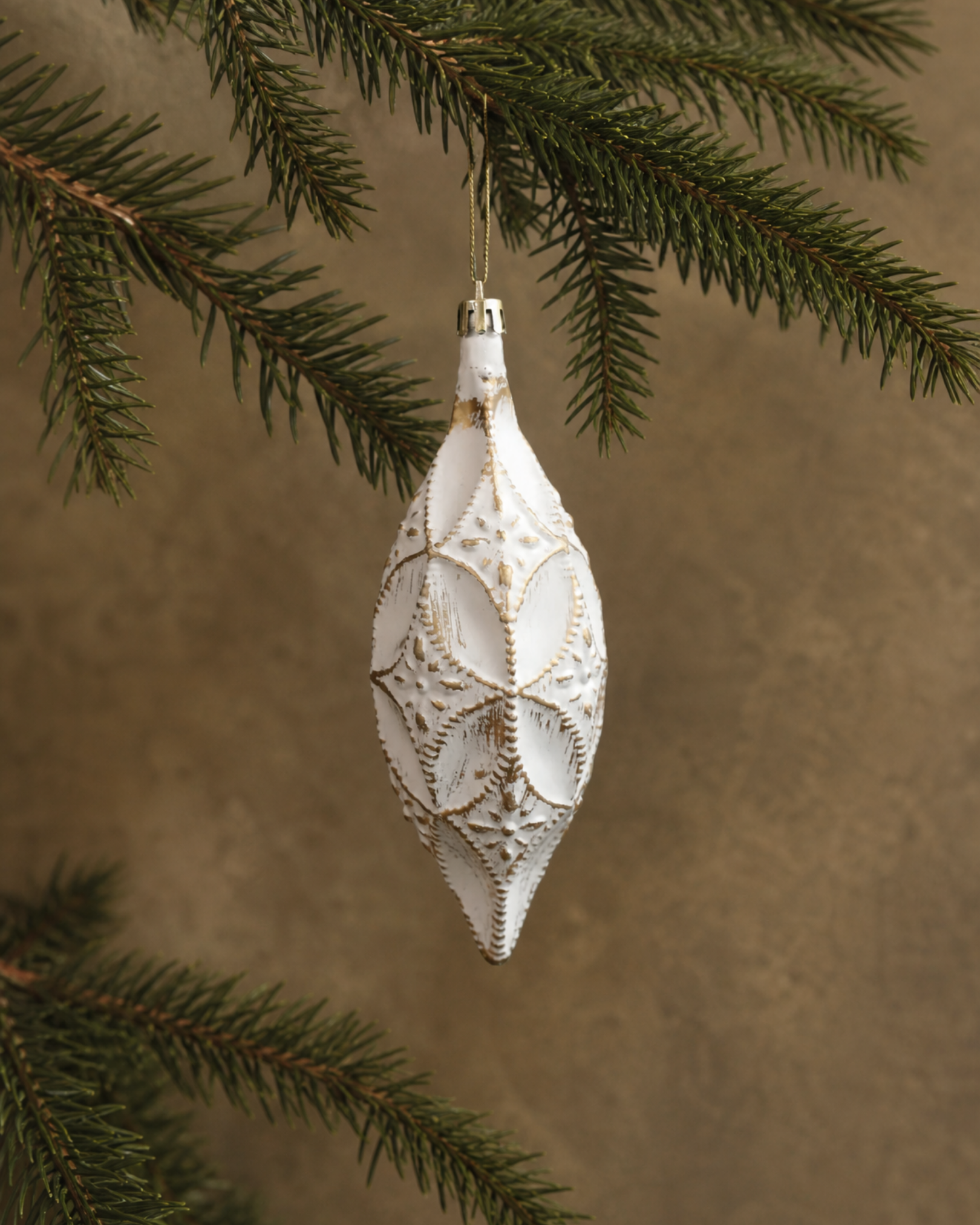 White & Gold Heirloom Ornaments