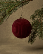The Burgundy Shatterproof Bauble Set