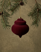 The Burgundy Shatterproof Bauble Set