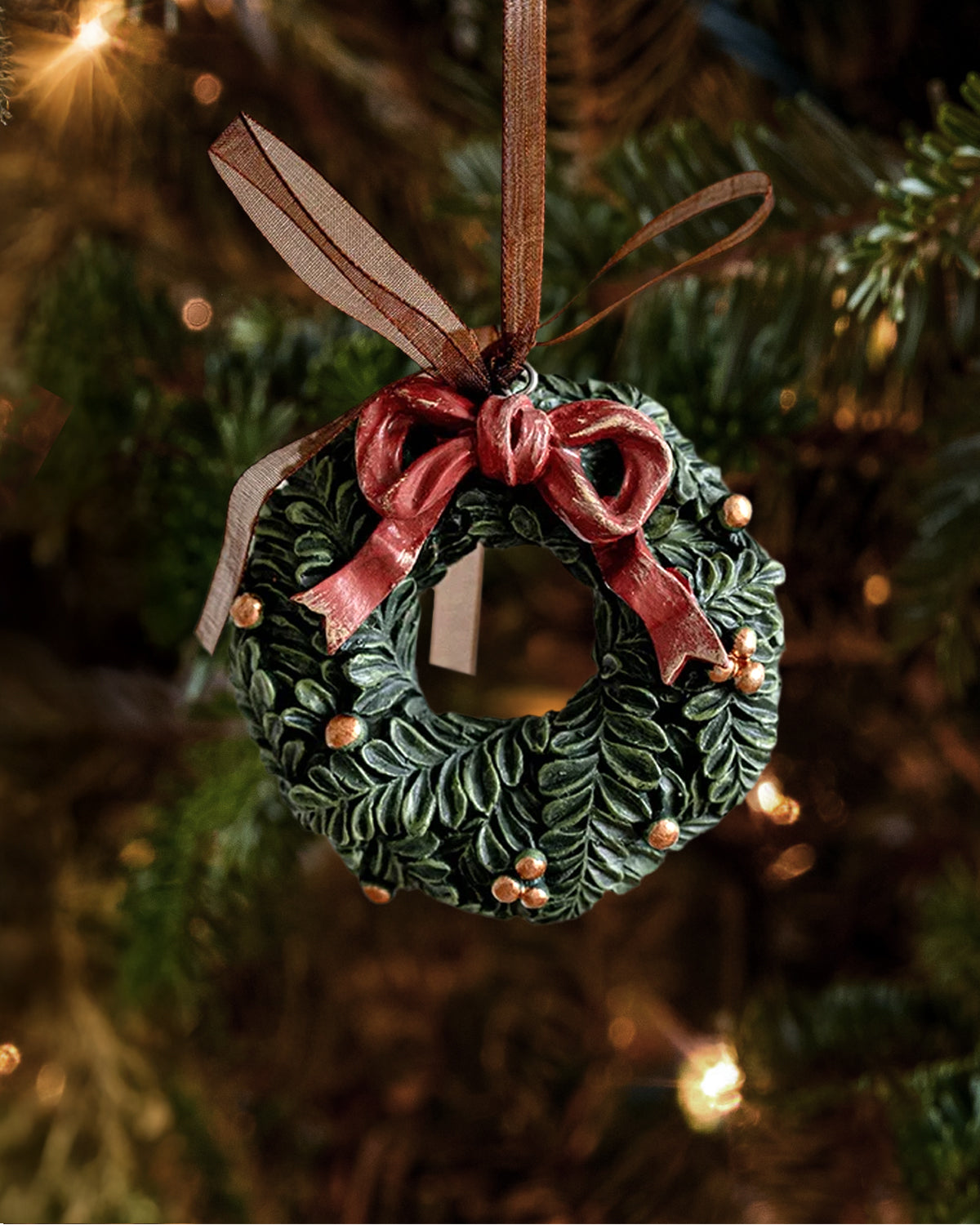 Vintage Christmas Wreath Ornament - Nostalgic Ornament Collection