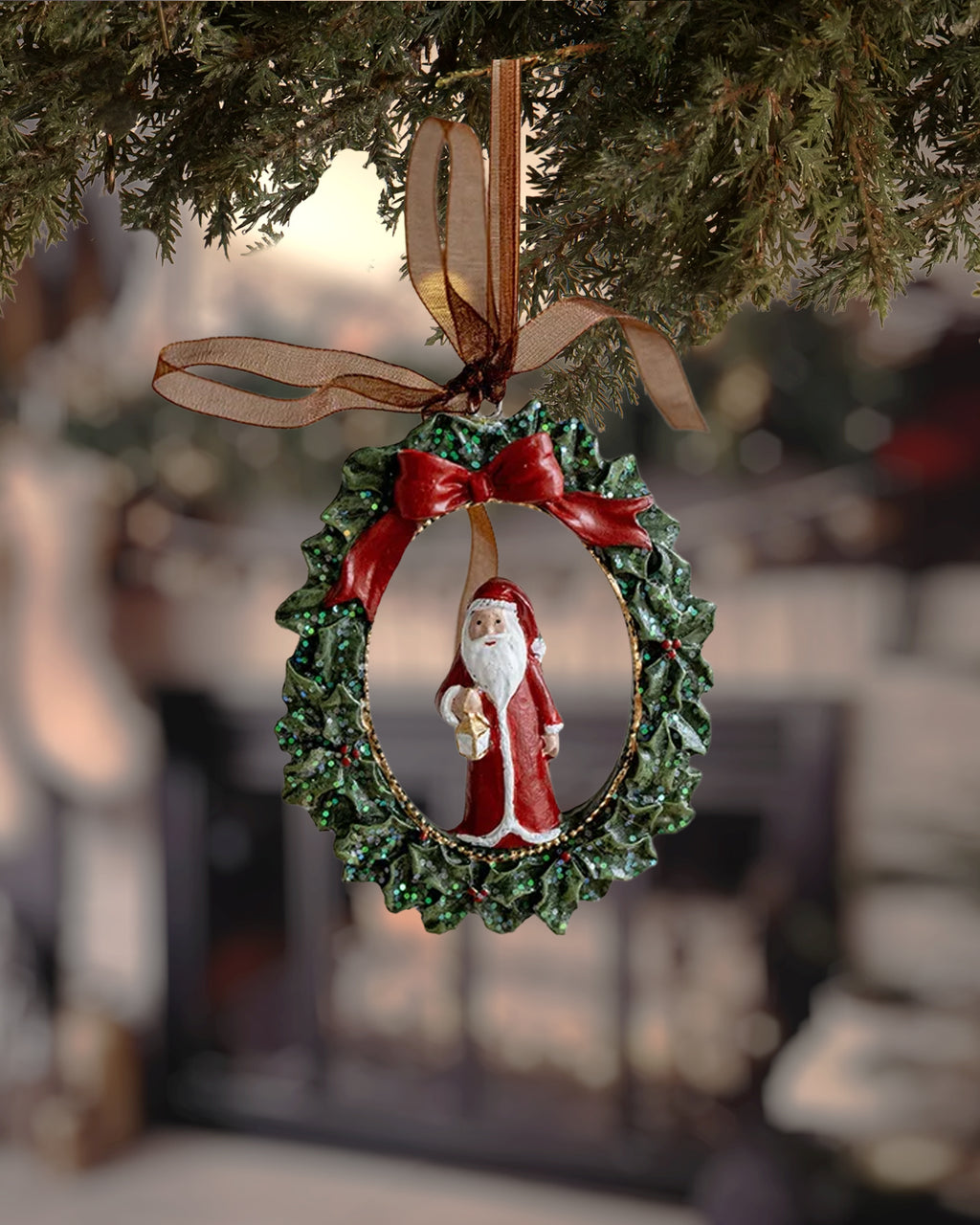 Vintage Santa Claus Wreath Christmas Ornament - Nostalgic Ornament Collection