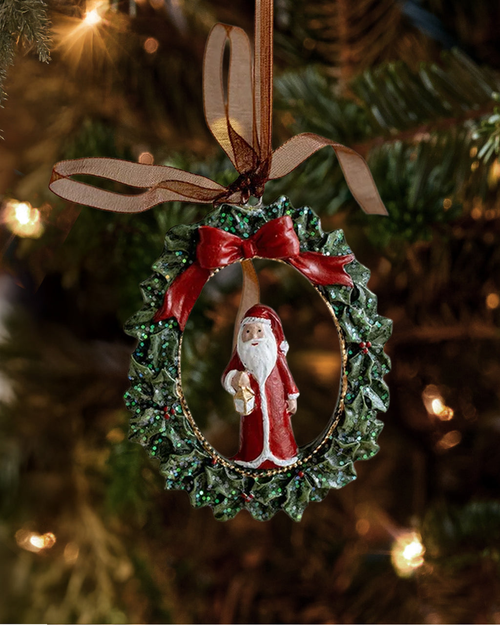 Vintage Santa Claus Wreath Christmas Ornament - Nostalgic Ornament Collection