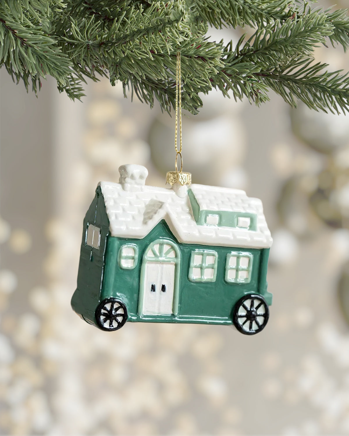 Shatterproof Wintergreen Cabin Car Christmas Ornament