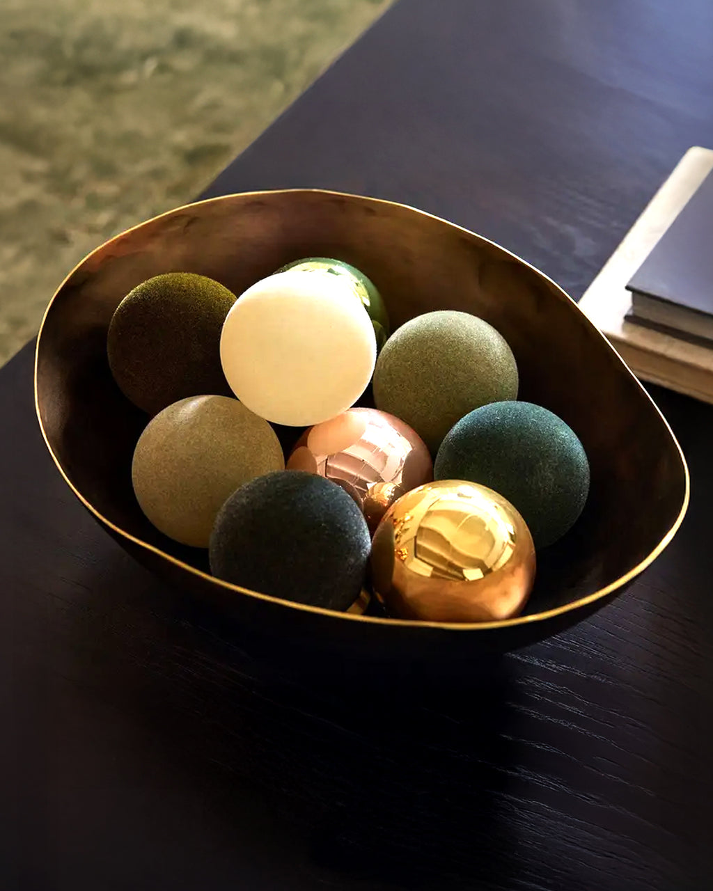 Flocked Velvet Christmas Ball Ornaments with Mixed Colors (Set of 9)