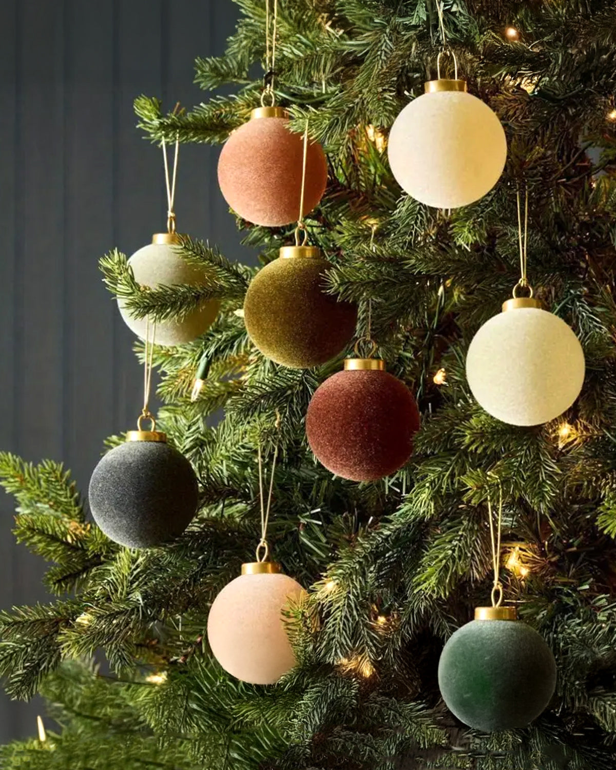 Flocked Velvet Christmas Ball Ornaments with Mixed Colors (Set of 9)