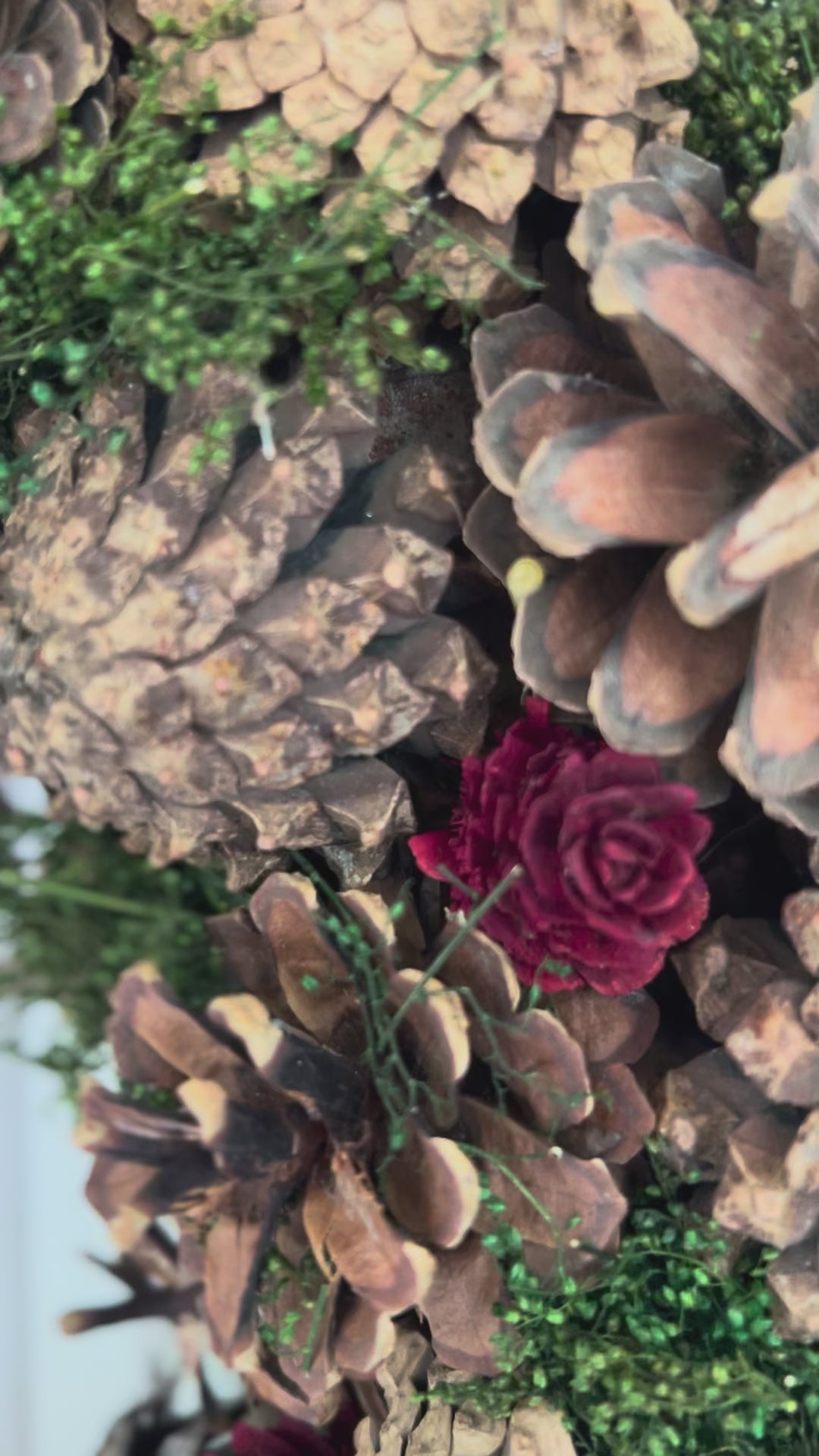 Pinecone Christmas Wreath – Holiday Mantel & Door Decor (18.5") - Handmade, Natural, Beautiful Winter and Holiday Wreath